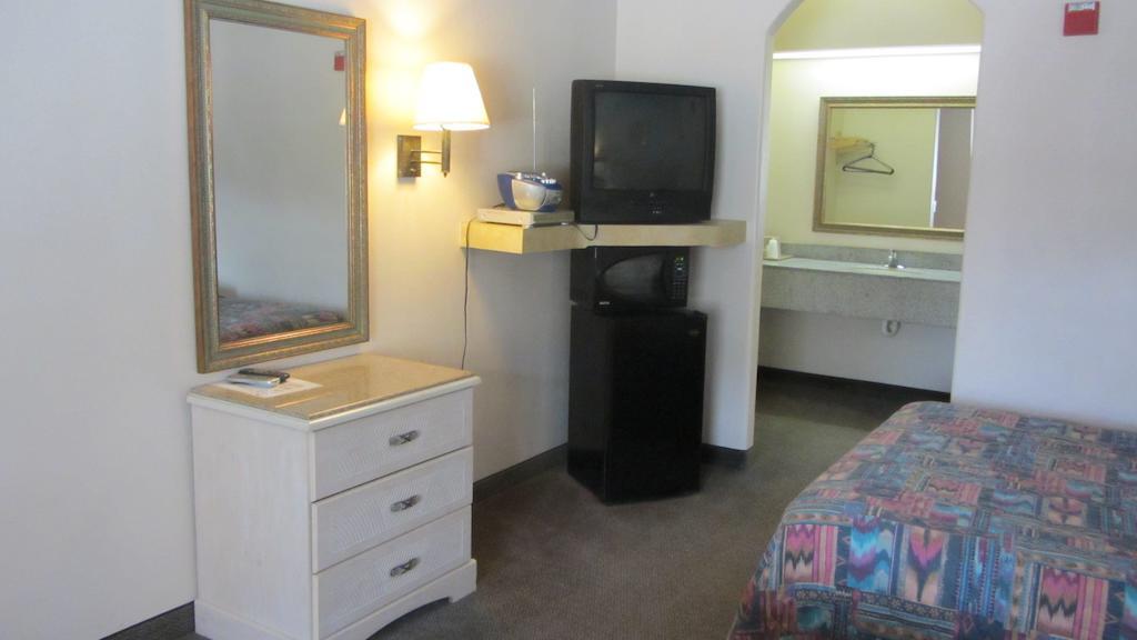 Camelot Inn & Suites Highway 290/Northwest Freeway Jersey Village Exteriér fotografie