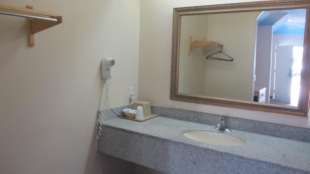 Camelot Inn & Suites Highway 290/Northwest Freeway Jersey Village Pokoj fotografie