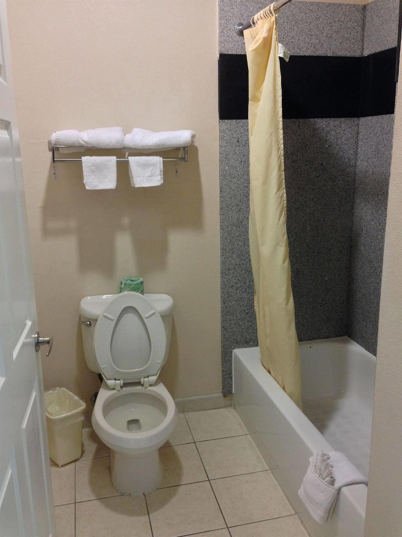 Camelot Inn & Suites Highway 290/Northwest Freeway Jersey Village Exteriér fotografie
