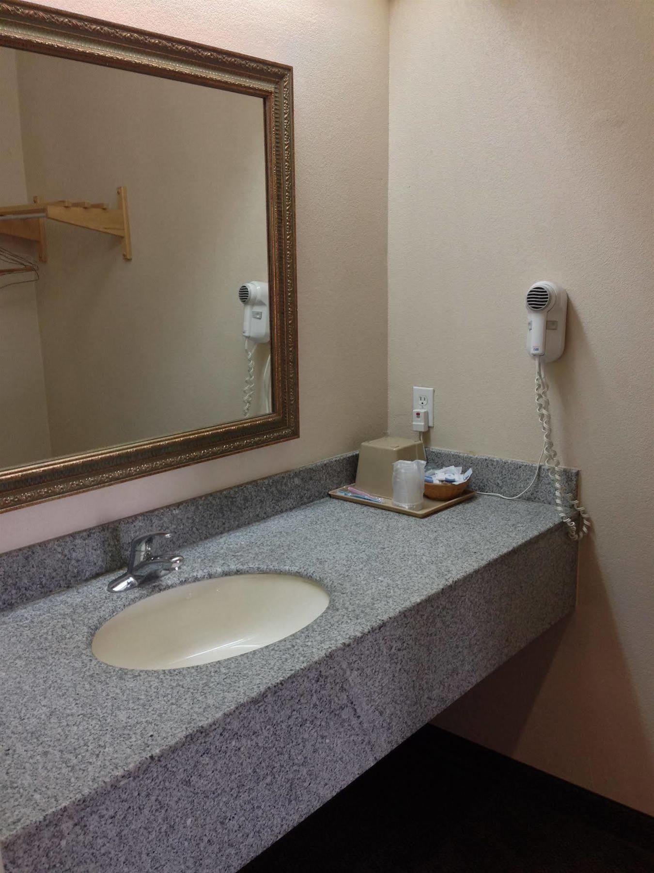 Camelot Inn & Suites Highway 290/Northwest Freeway Jersey Village Exteriér fotografie