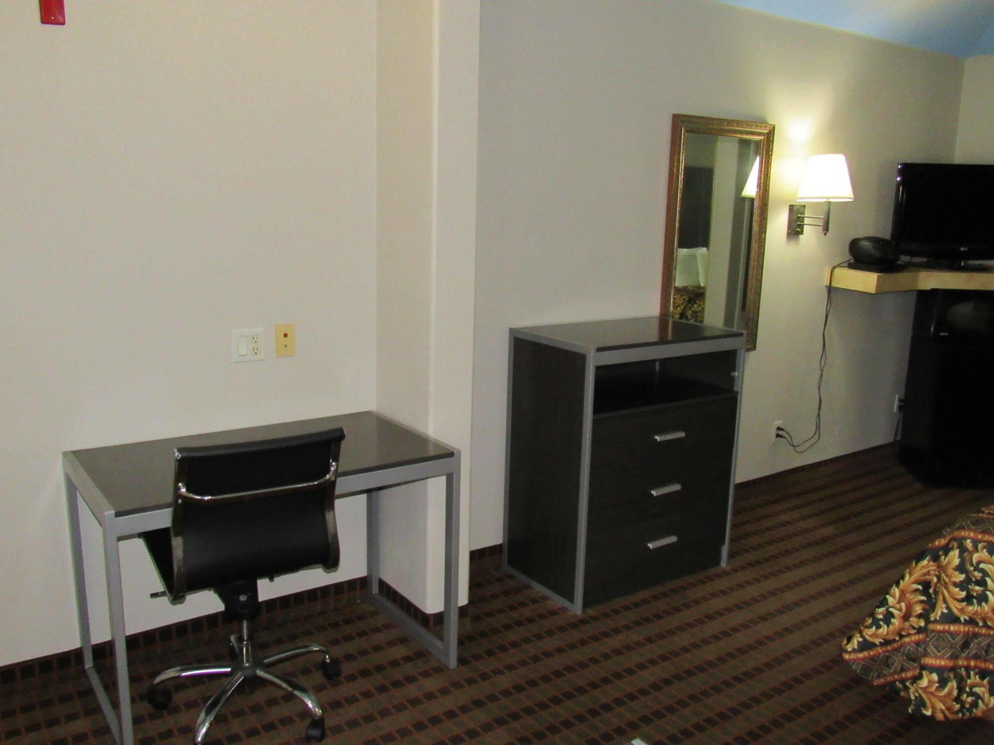 Camelot Inn & Suites Highway 290/Northwest Freeway Jersey Village Exteriér fotografie