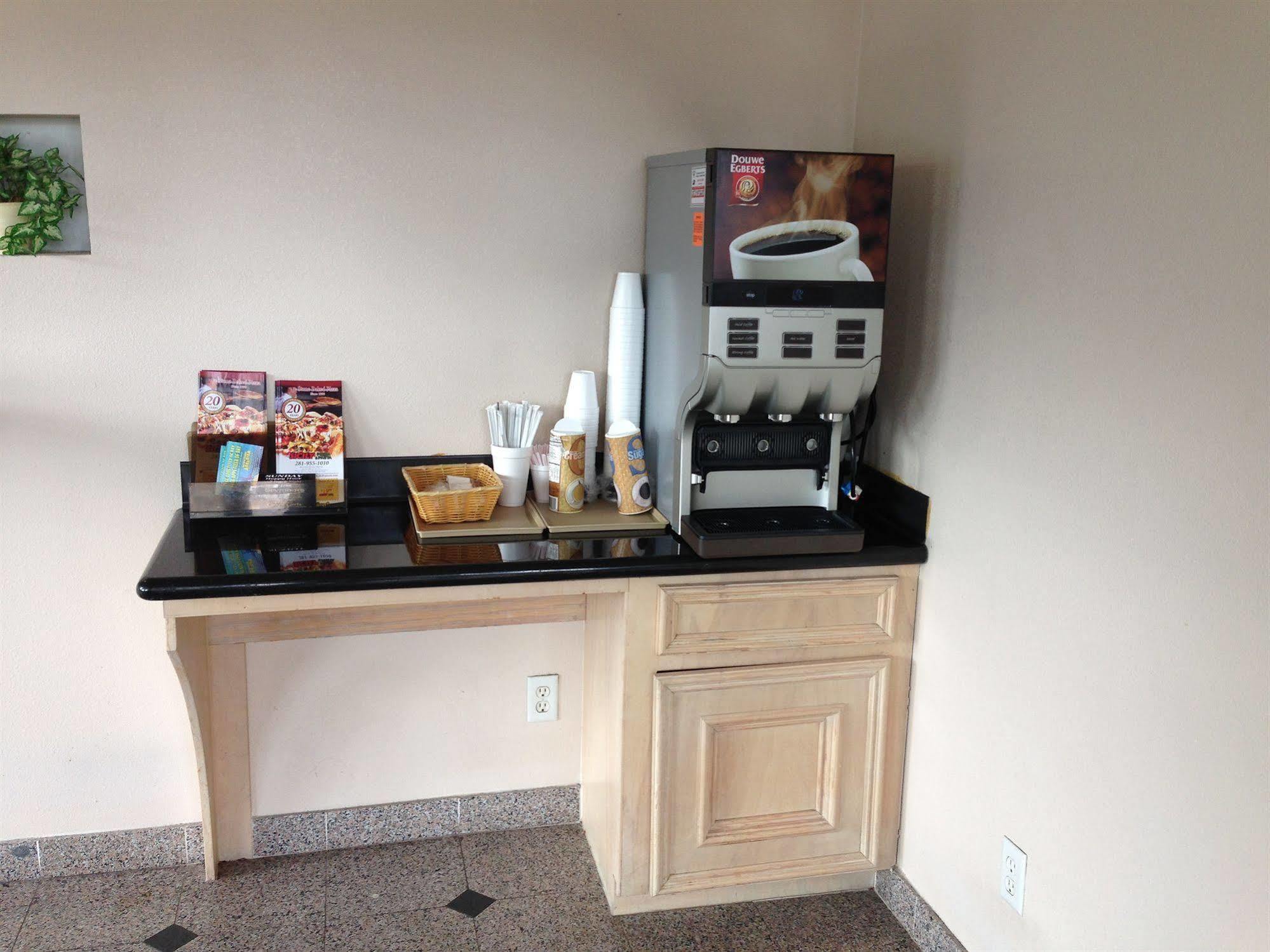 Camelot Inn & Suites Highway 290/Northwest Freeway Jersey Village Exteriér fotografie